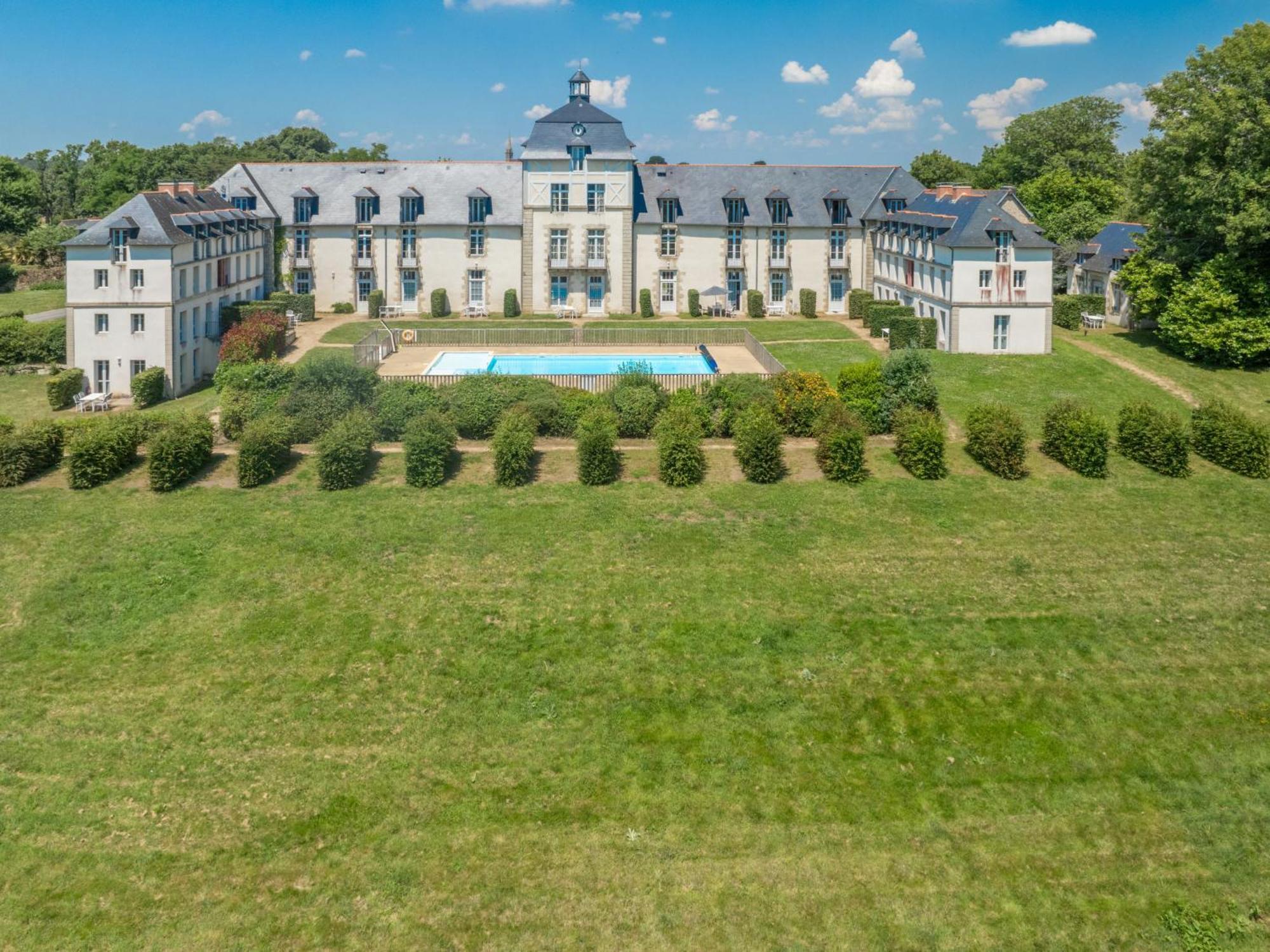 Apartment Chateau De Kergonano-2 By Interhome Baden Εξωτερικό φωτογραφία